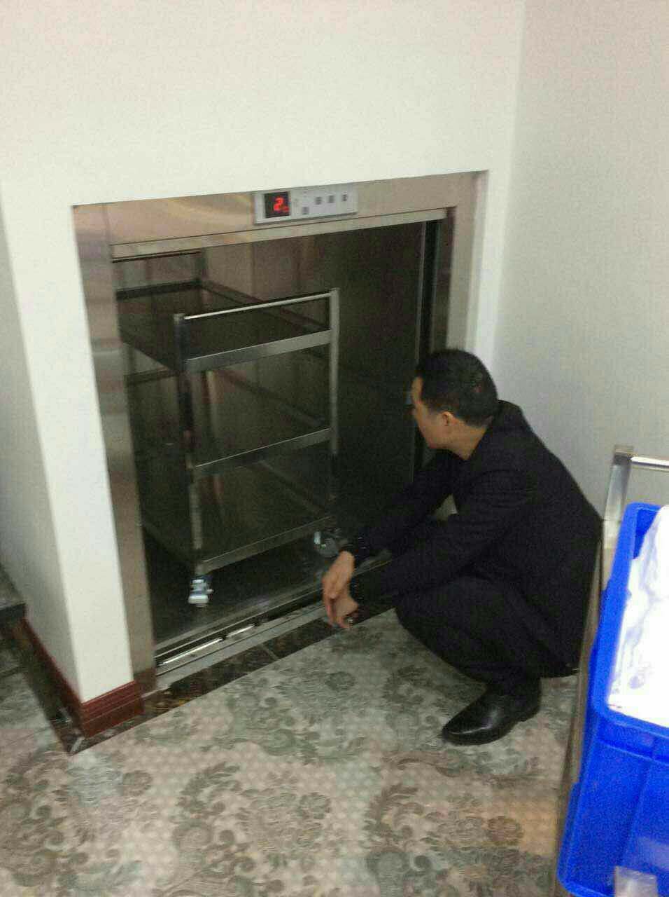 窗口式酒店传菜机 饭馆商用升降传菜电梯定制