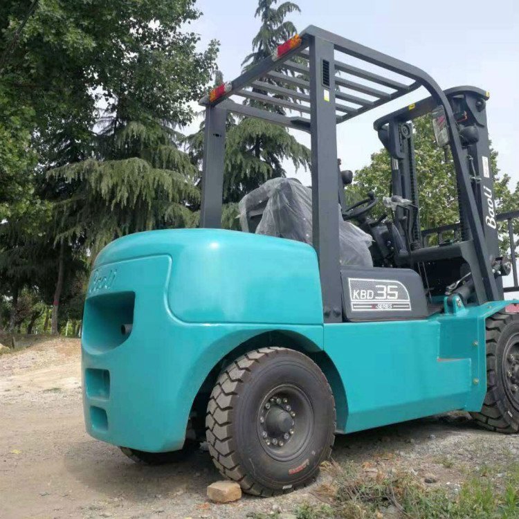 宝骊叉车 KBE30-X锂电池叉车 省成本 爬坡力强 充电快 智能性能 零排