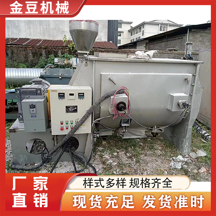 1-8吨卧式拌料多台 厂家批发