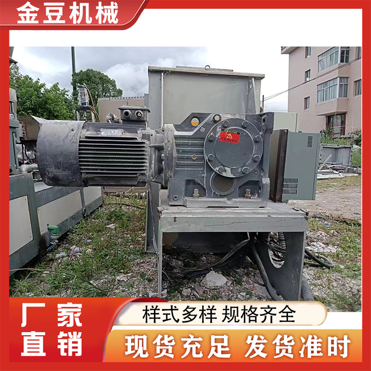 1-8吨卧式拌料多台 种类齐全