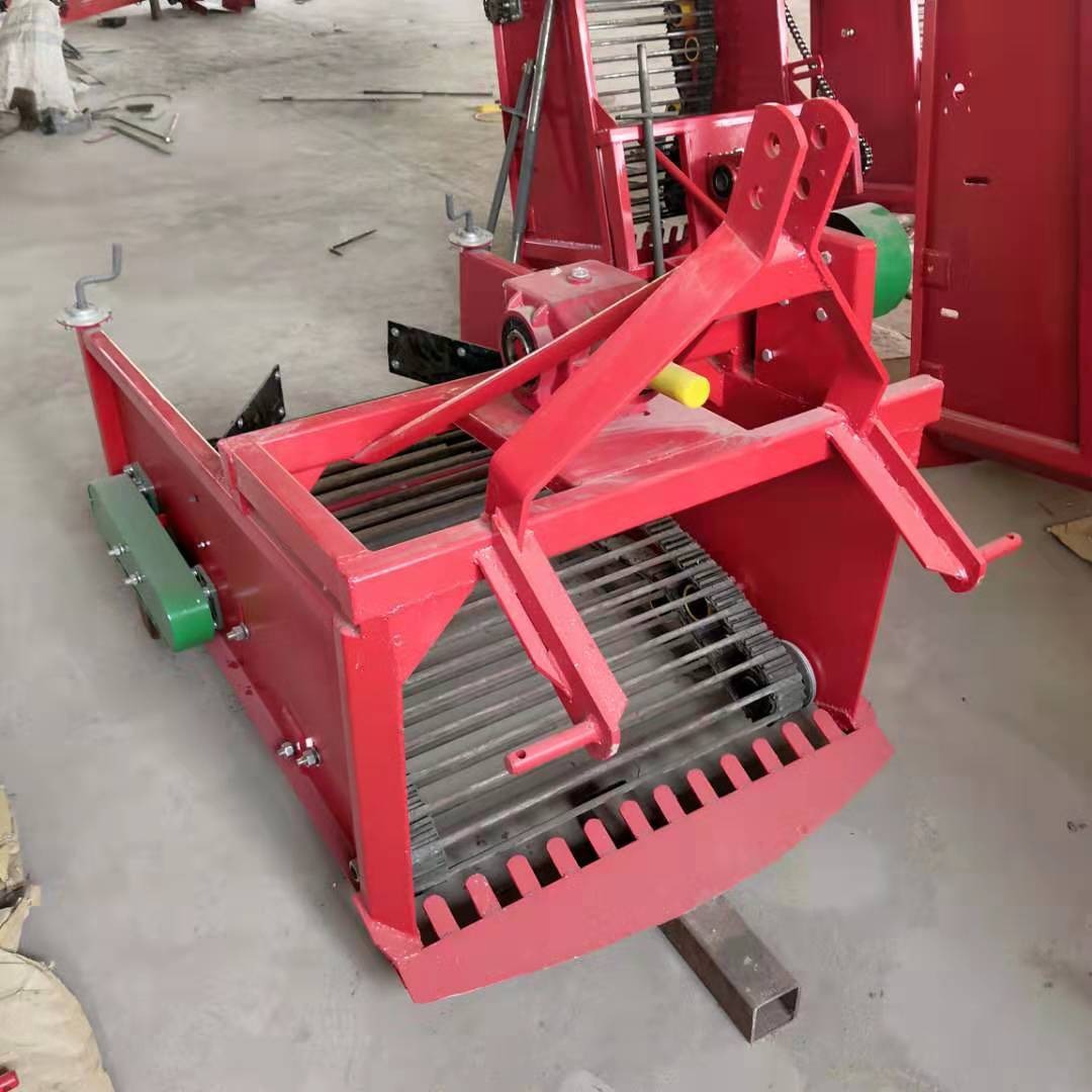 航远4u-80红薯胡萝卜收获机，拖拉机后输出加强型振动式甘薯地瓜土豆收获机价格，带过载保护器装置