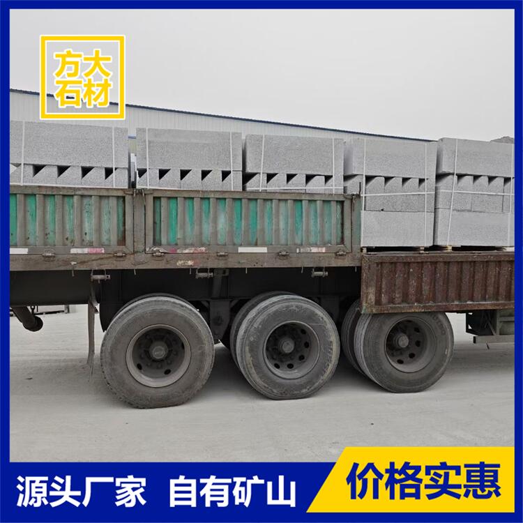 异形路沿石定制