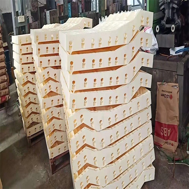 源头厂家美城塑料拱形护坡塑料模板 护坡塑料模具  拱形模具市政工程 高速公路