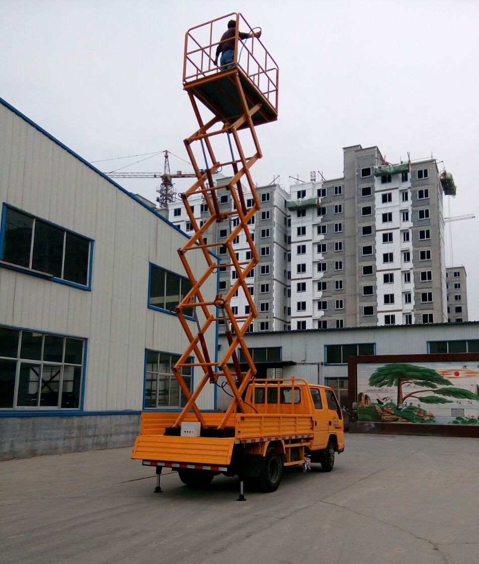电瓶车载升降机 高空作业车自行电动液压升降平台