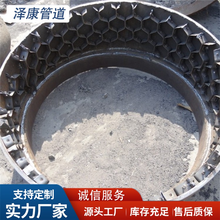 沧州泽康管道  龟甲网耐磨管道厂家供货