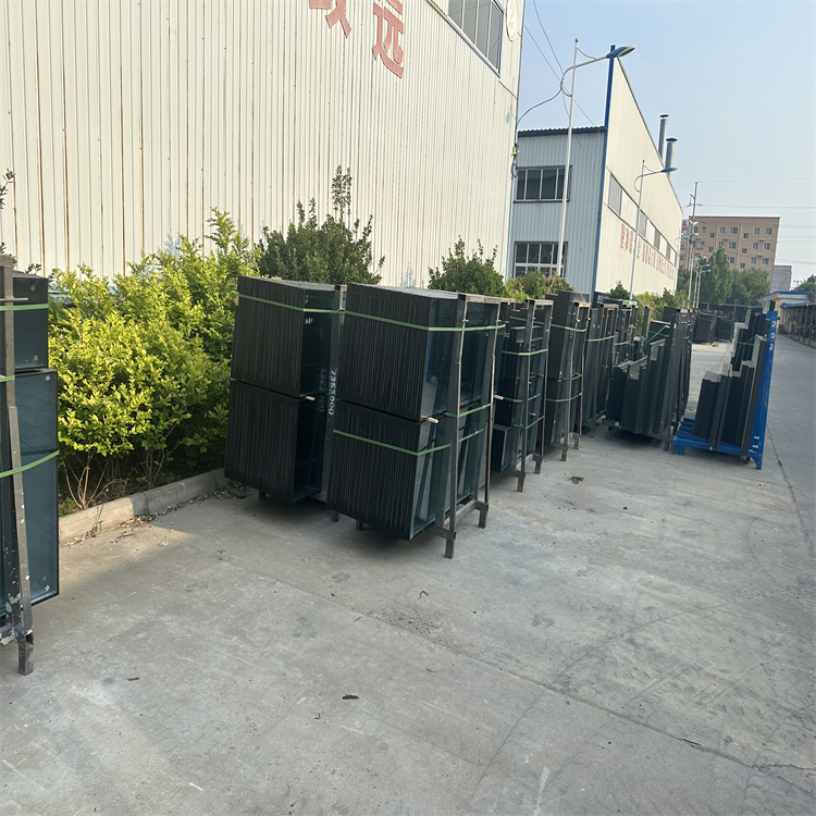 河北巨派厂家供应钢化玻璃透明沟盖板按需加工定制