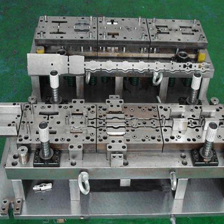 .级进模具可按图纸加工定制
