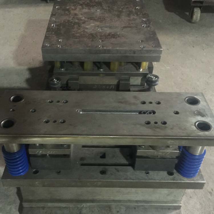 光伏冲压件模具货源充足