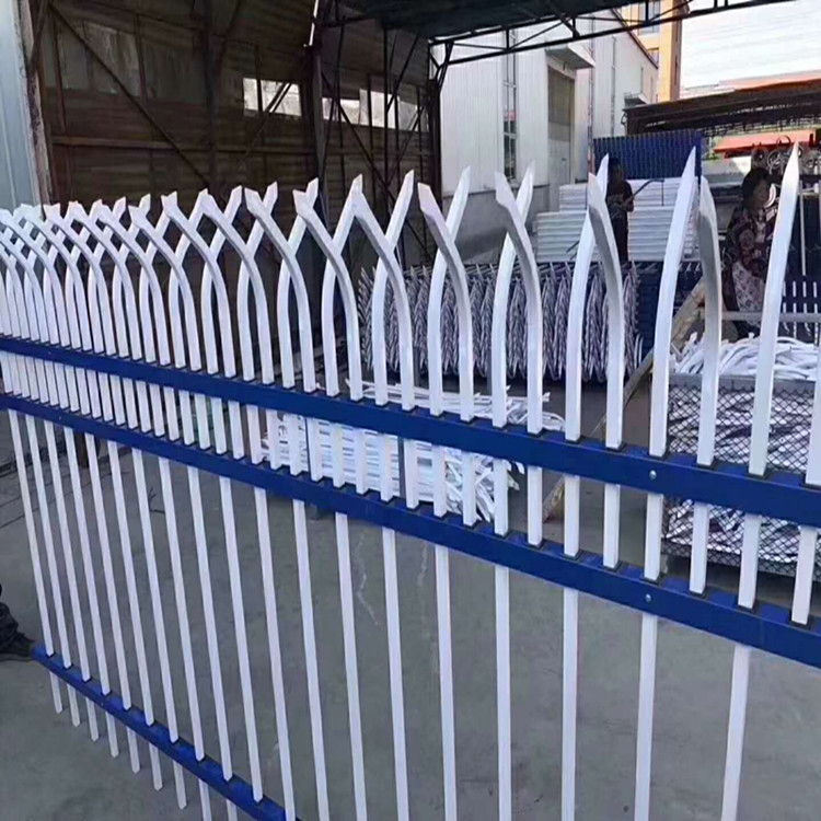 乌鲁木齐铁艺护栏网乌鲁木齐锌钢护栏生产销售安装随时报价