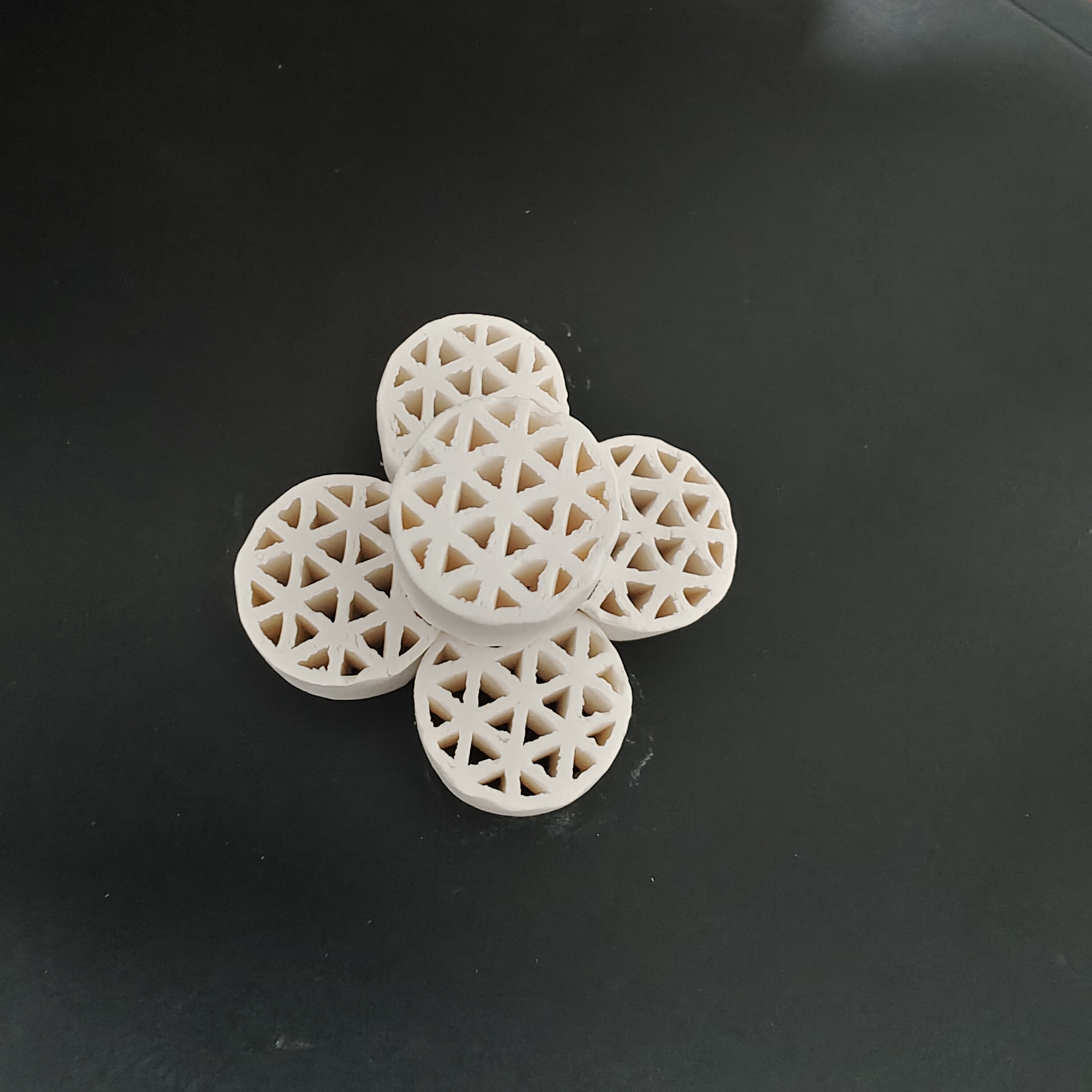 小蜂窝状（鸟巢状）分子筛吸附容量高 可高温沸石