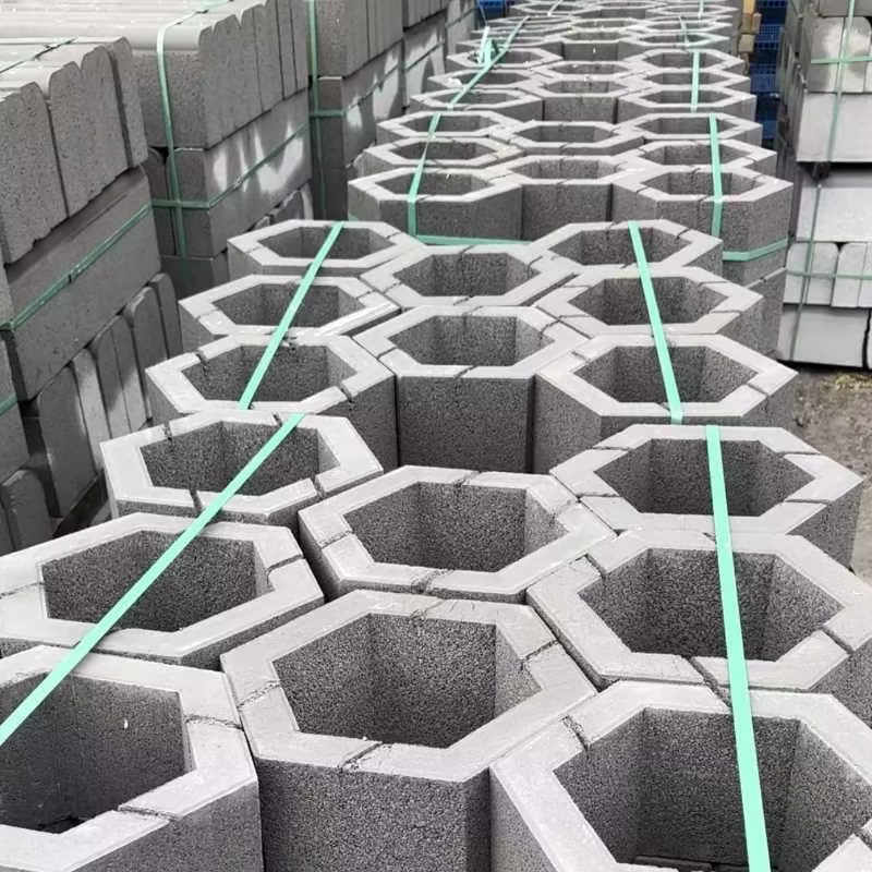 高速用砖  高速用砖厂家  高速坡道工程用六棱护坡砖 空心 施工方案简单
