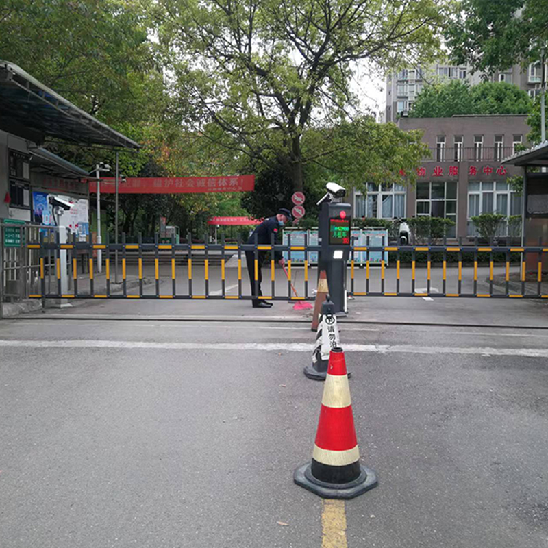 停车场车辆识别系统 车牌识别系统安装电话 直杆栅栏道闸一体机