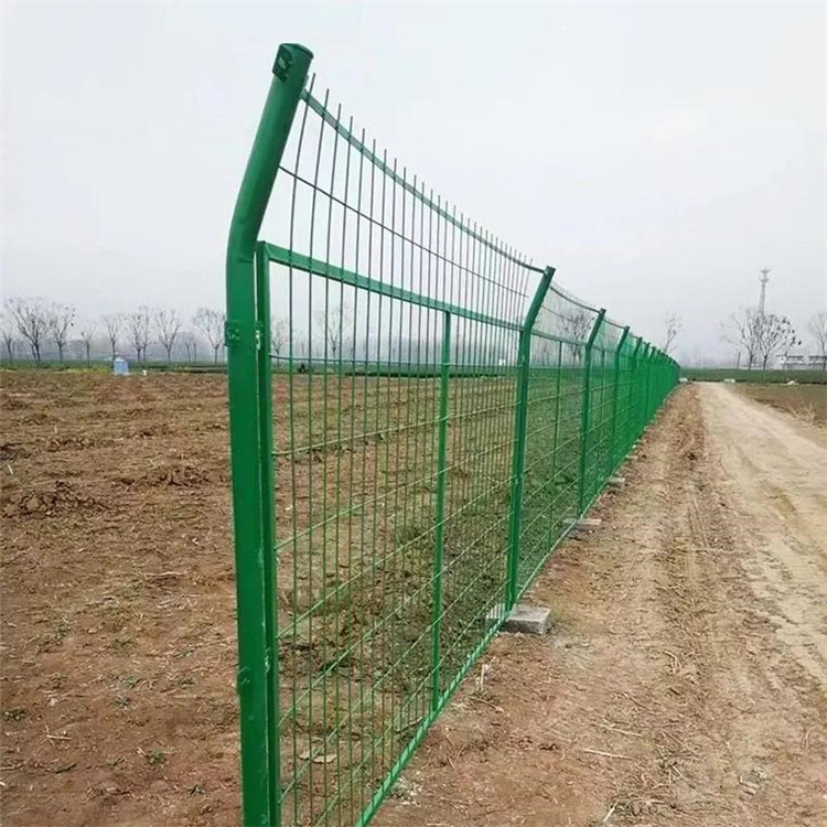 框架护栏网高速公路隔离网圈山圈地果园养殖河道防攀爬 钢丝网围栏