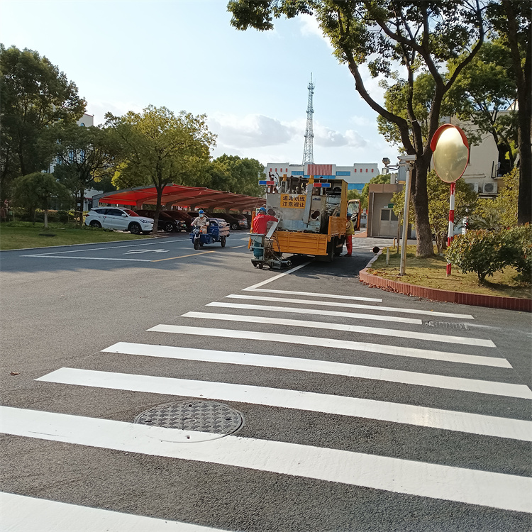 跑道划线 交通道路热熔划线 反光路面标志道路标线