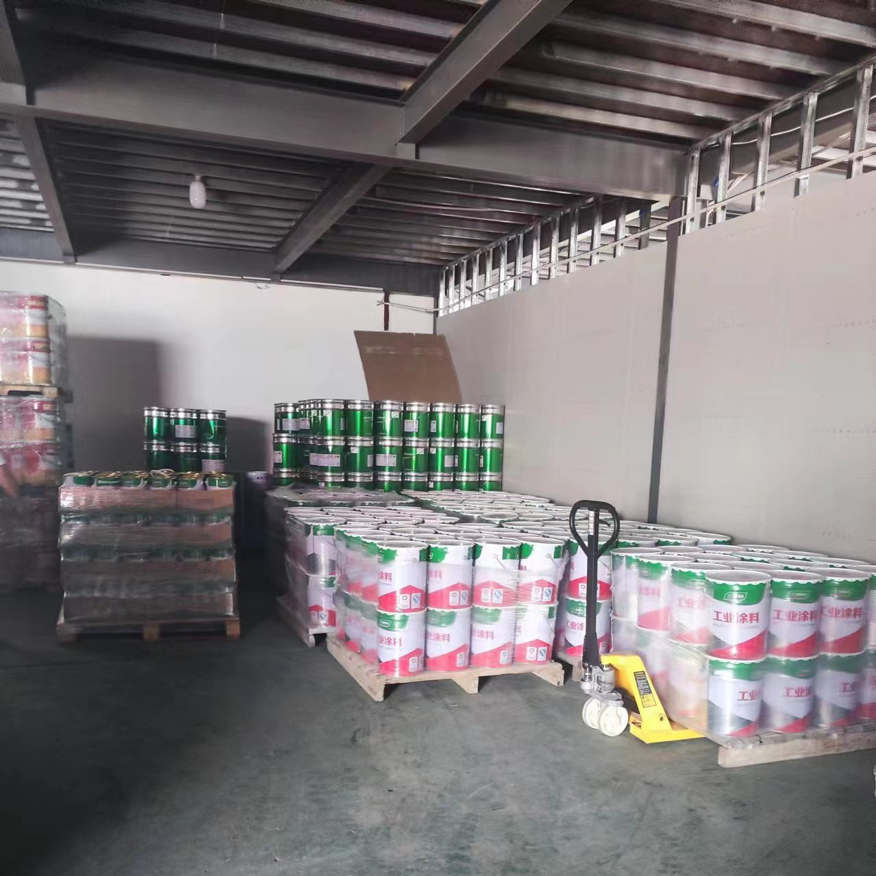 永旺 三棵树油漆 三棵树工业漆 价格优惠 欢迎咨询