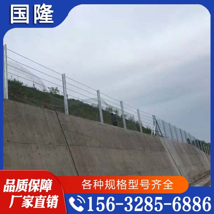 刚性防护网  经验丰富 大量库存