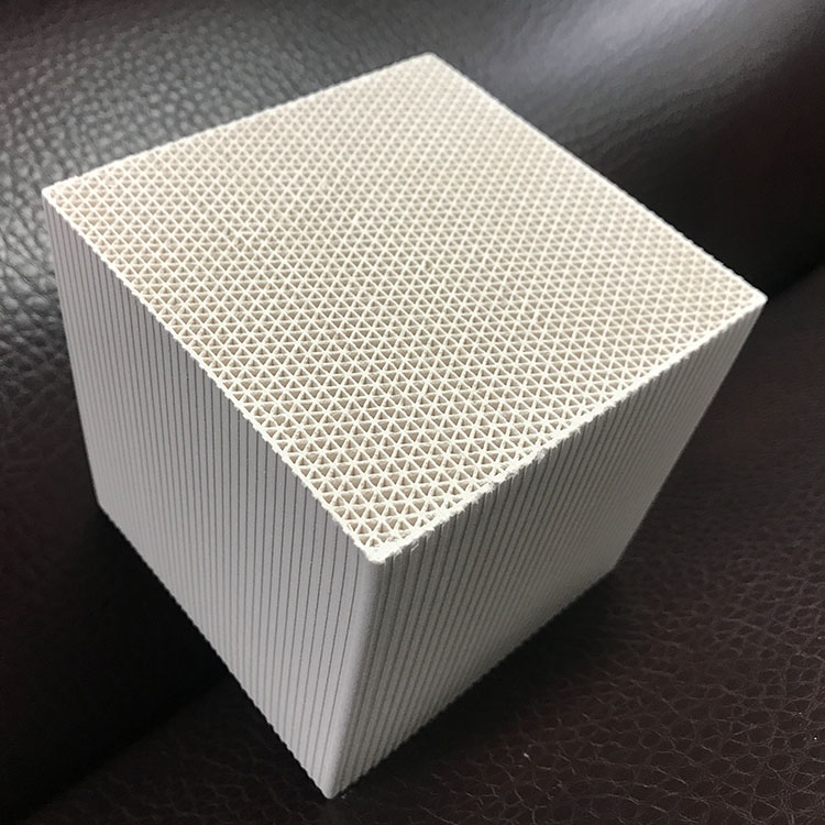 三角孔状分子筛 石油化工吸附 可再 生循环使用