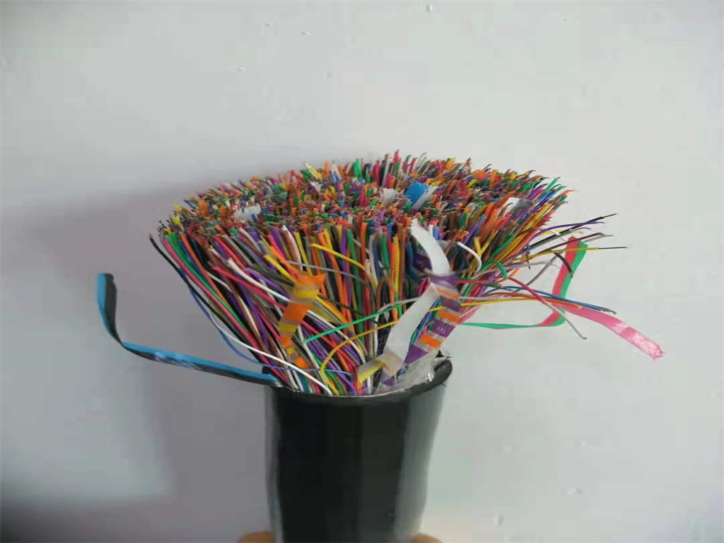 通讯电缆电话