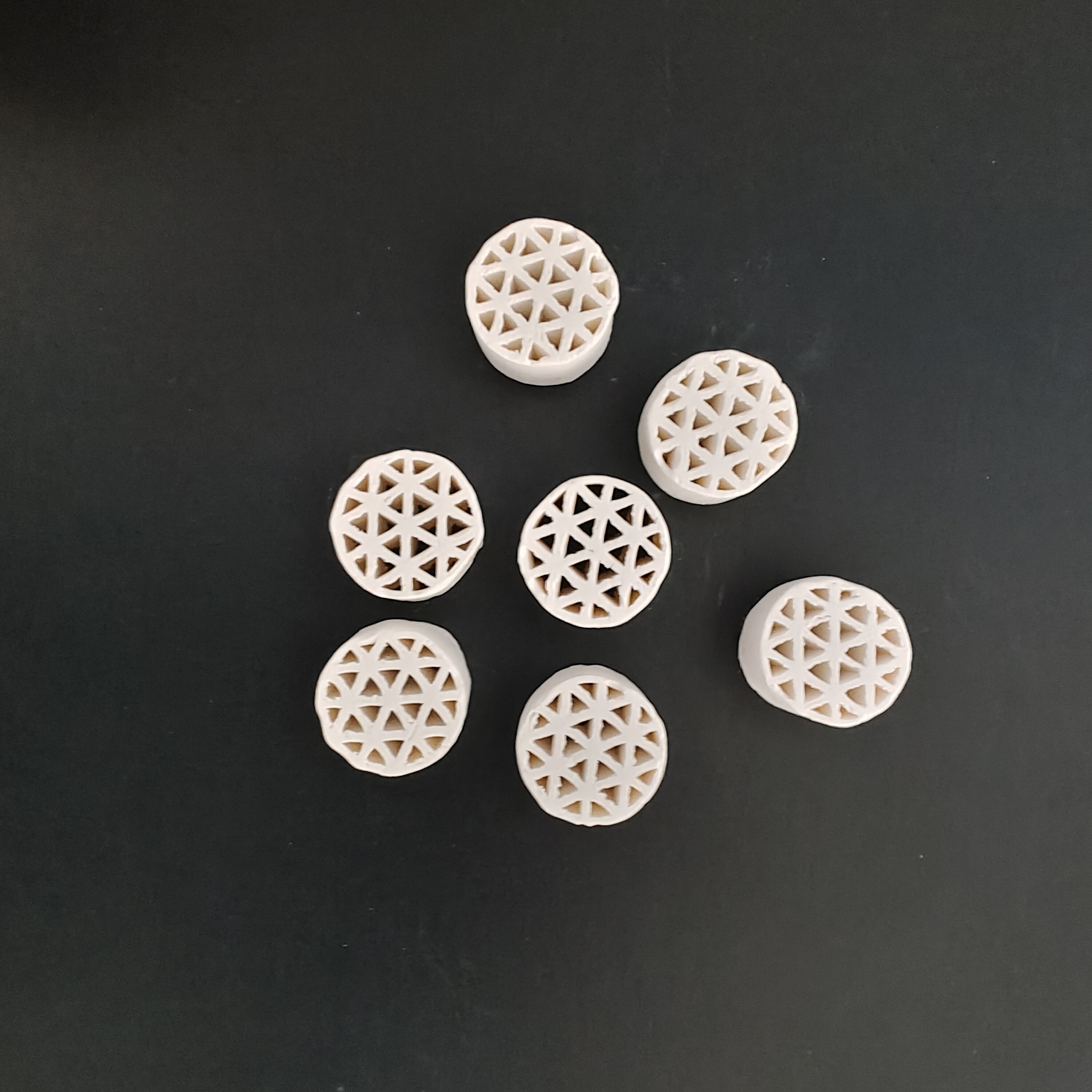 小蜂窝状（鸟巢状）分子筛 耐高温防水 吸附容量大 做工细致