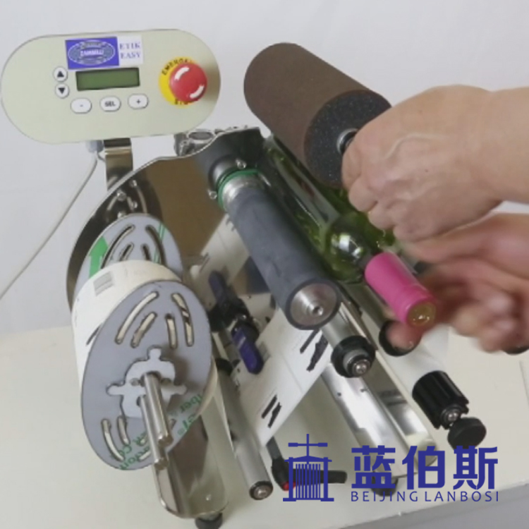 意大利半自动贴标机 厂家报价