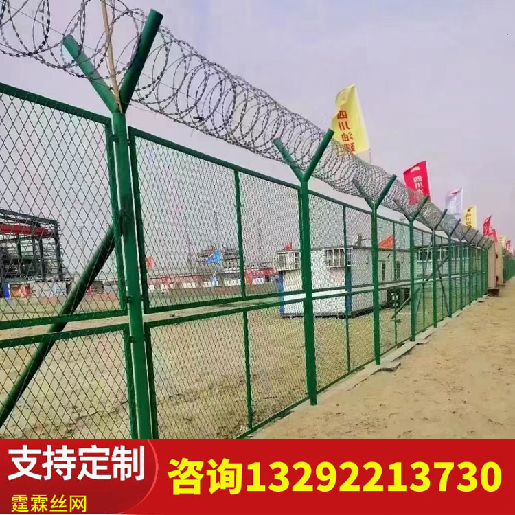 高速公路护栏网生产厂家 铁丝围栏网价格合理