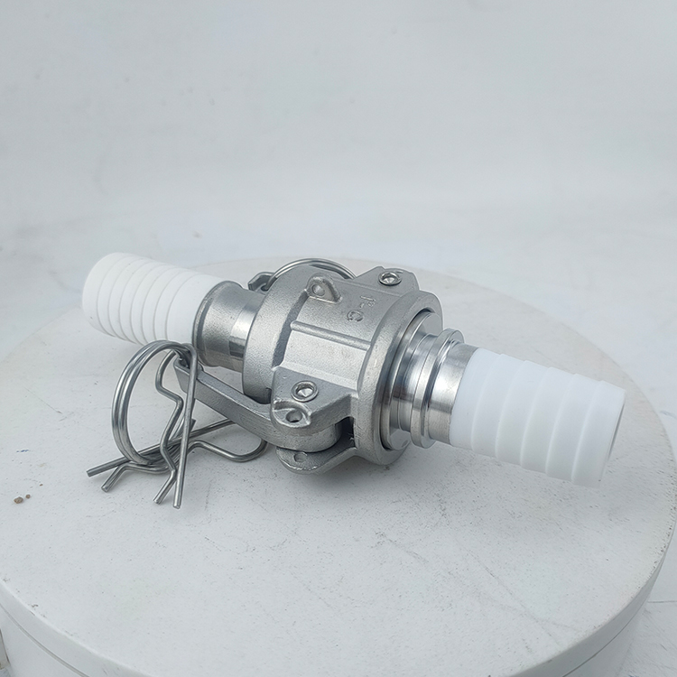 卫生级衬氟接头品种齐全
