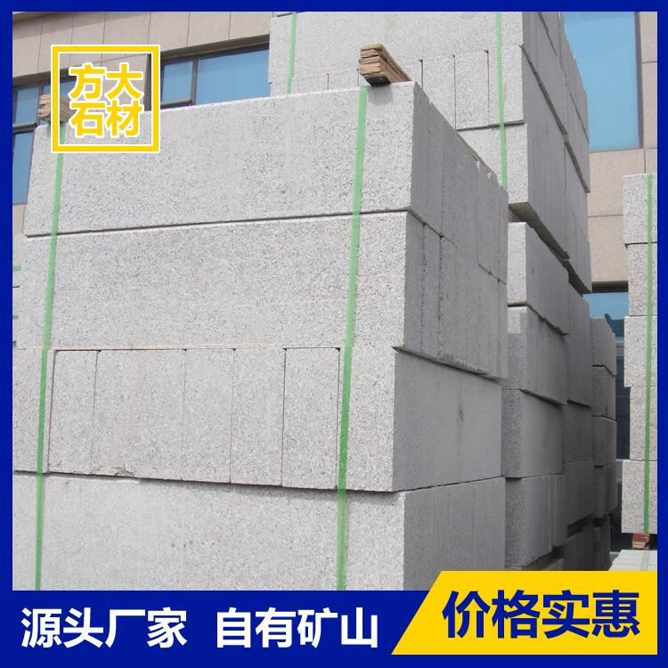 五莲红路沿石源头厂家