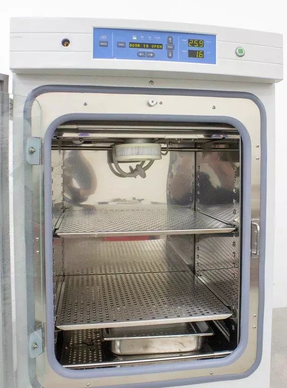thermo赛默飞Forma™ 3 系列水套式 CO2 培养箱货号: 4131