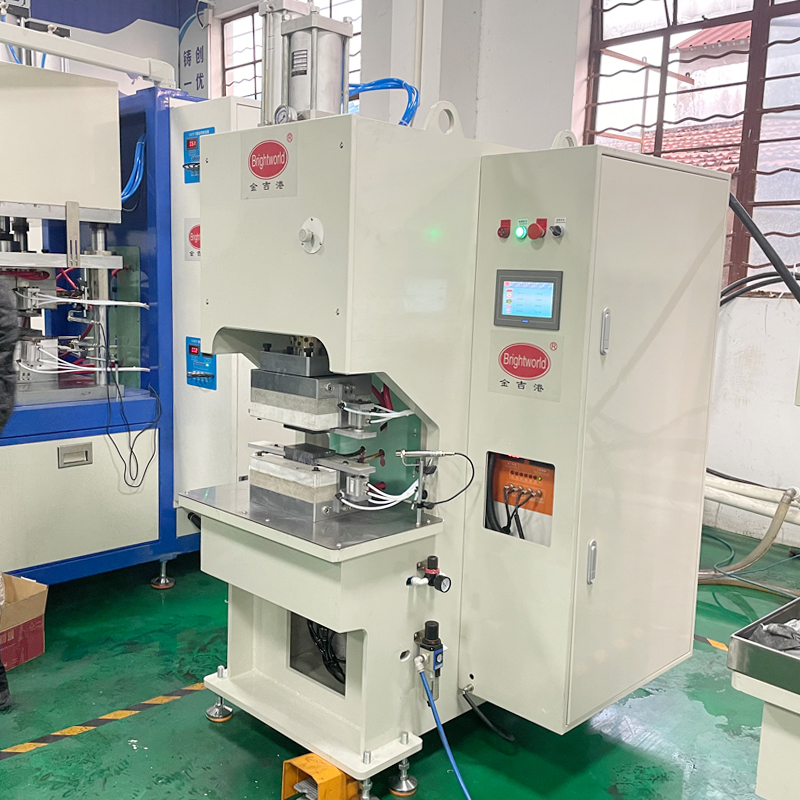 金吉港气液增压 C 型铝焊机 BW-AL100KVA 扩散焊