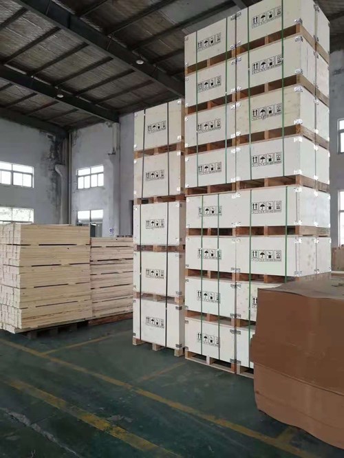 启汇包装 规格可订做包装箱 实木箱 钢边木箱  卡扣箱 不易腐蚀 仓储工业机电机械用