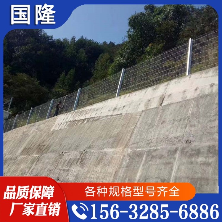 刚性防护网  价格实惠 质量保障
