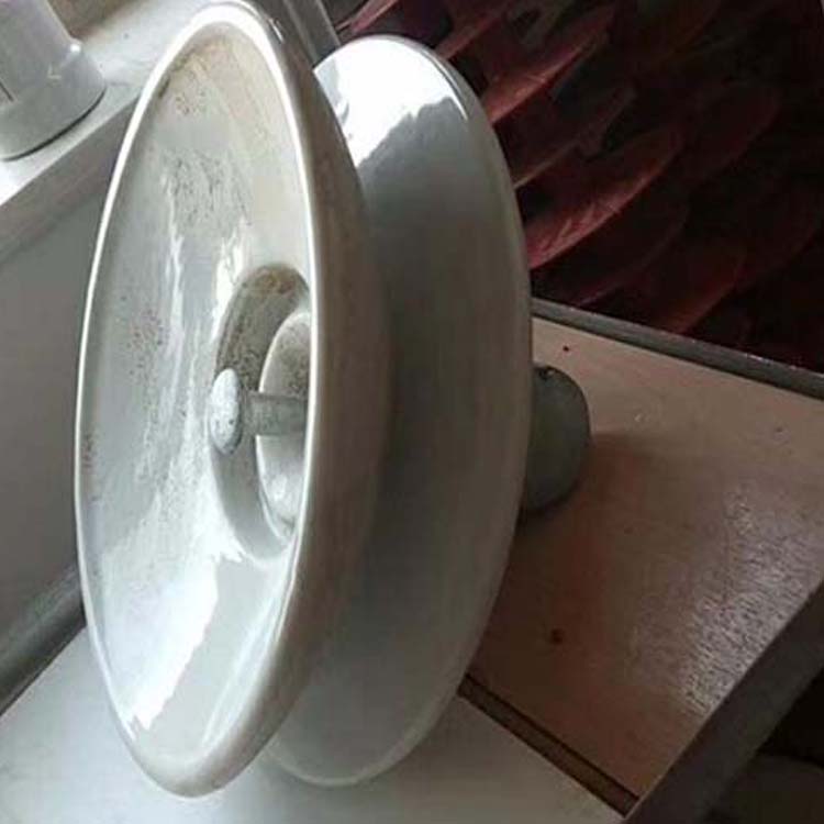 悬式瓷绝缘子XWP7-70.