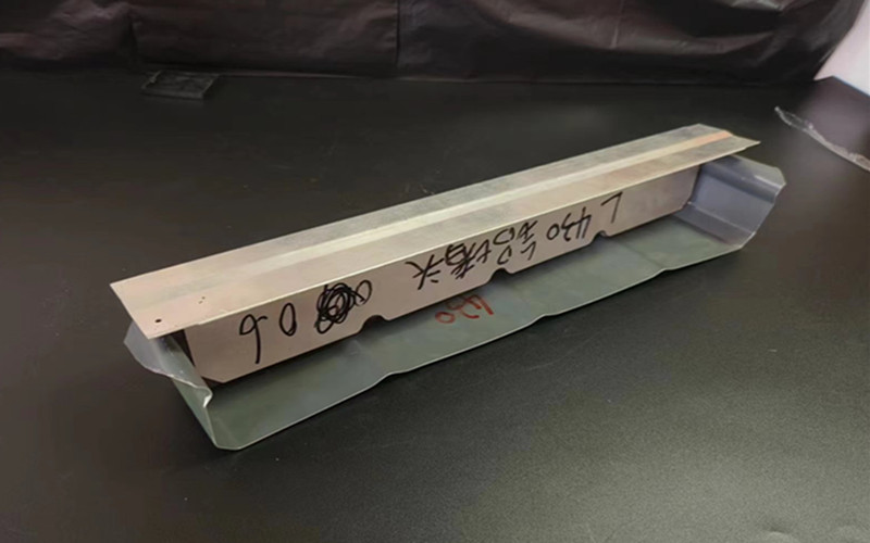 400铝镁锰板屋脊银盒堵头