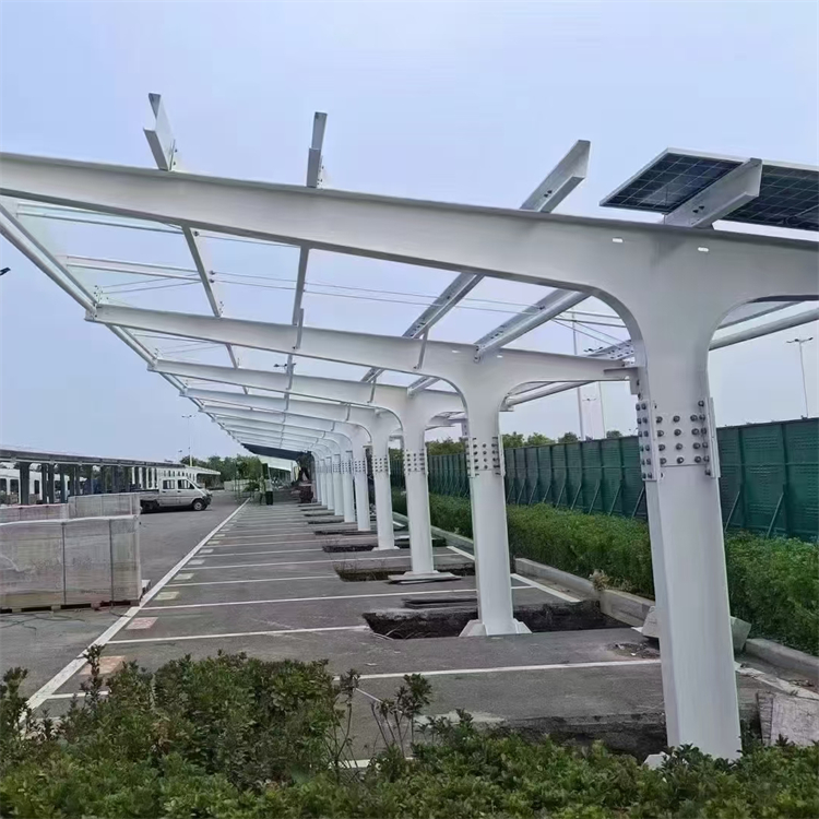 停车棚 "绿色能源+智能停车：新一代光伏车棚赋能低碳生活"