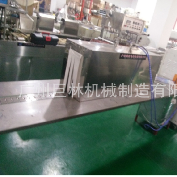 全自动套标收缩机 玻璃瓶套标签收缩机