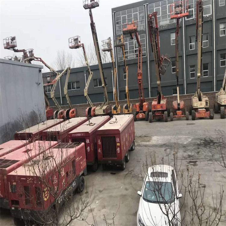 螺杆空压机出租  出租螺杆空压机 螺杆空压机租赁 拖拽式空压机出租  轮式空压机出租