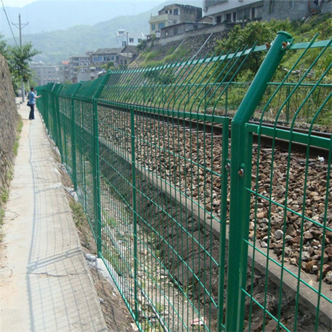 铁路防护栅栏 8001 8002高铁围栏防护网隔离护栏围墙钢丝网