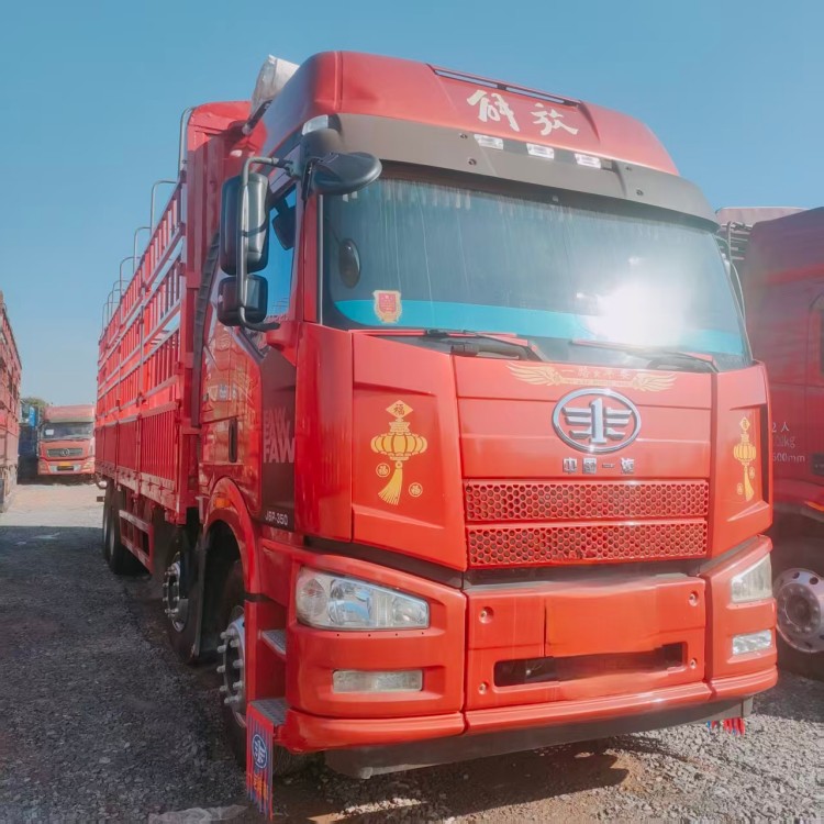 二手解放J6P 350锡柴 9.6米高栏货车 前四后八