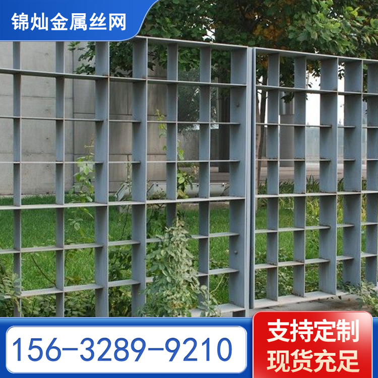 工厂隔离栅 小区围墙护栏 钢格板护栏 锦灿丝网