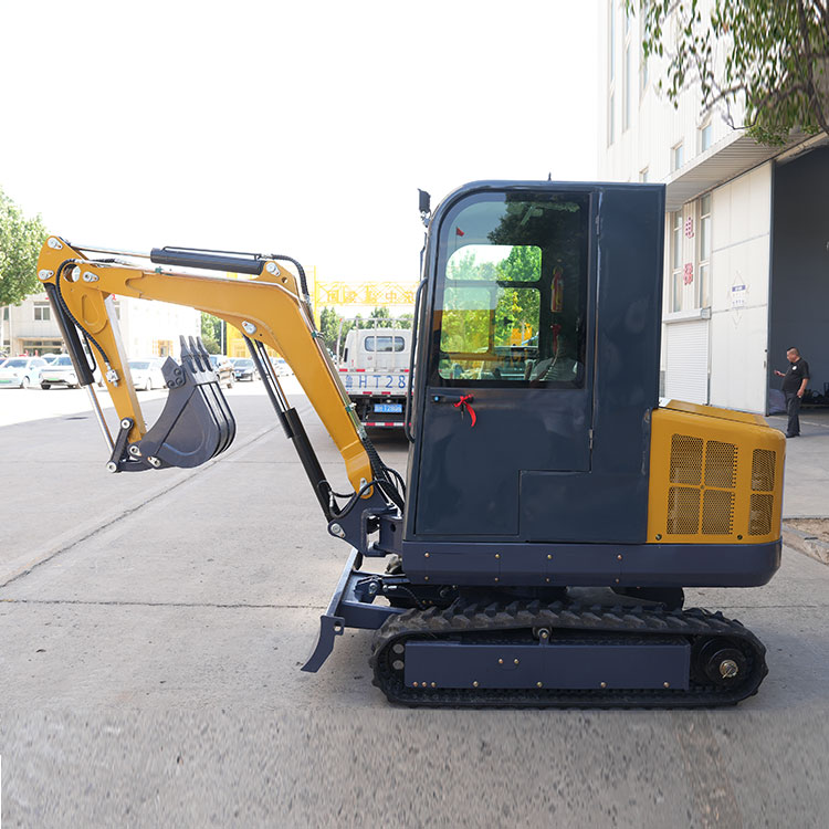 25小型挖掘机 支持多种应用场景 体积小 移动灵活