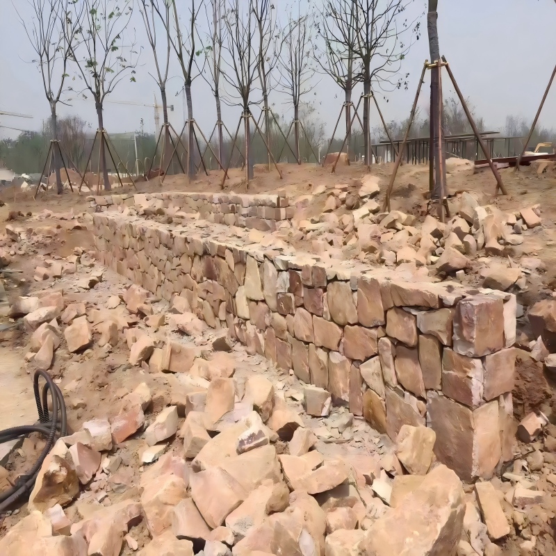 园林黄石黄锈石黄秀石假山挡土造景石草坪点缀驳岸黄色景观石