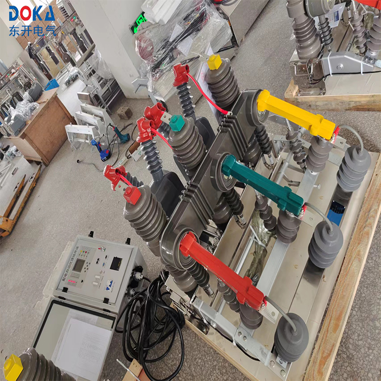 ZW32-12F柱上智能真空断路器一二次融合成套柱上真空断路器