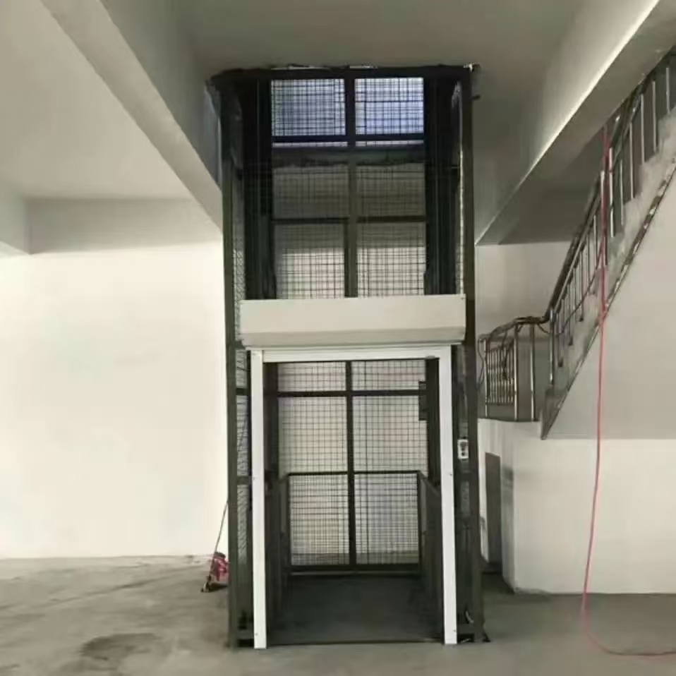 仓库货梯导轨式升降平台