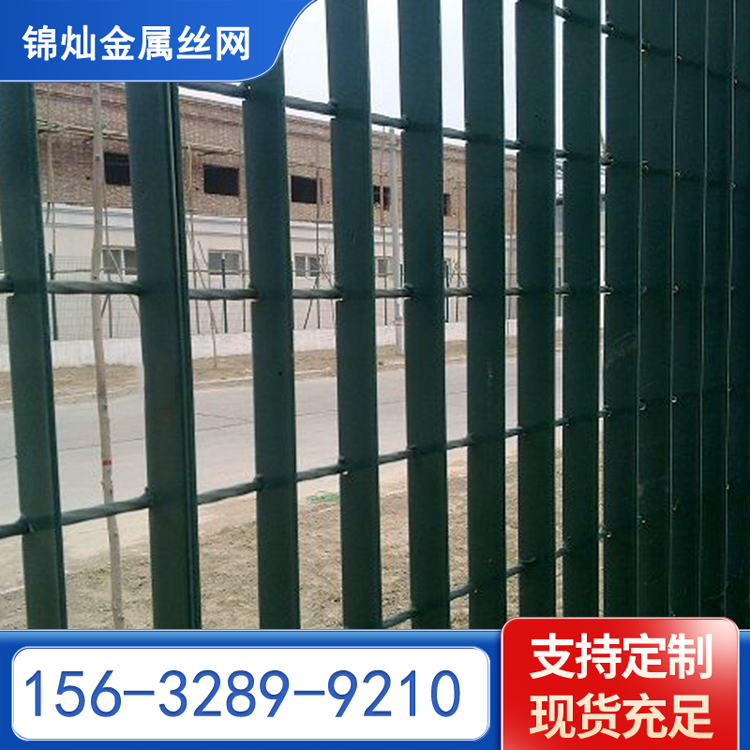 钢格板护栏 铁路不锈钢格栅护栏  河道两侧用钢格栅护栏 锦灿丝网