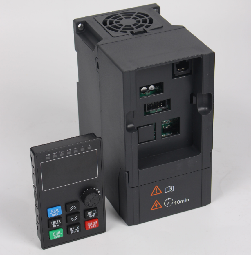 800kW三相变频器快速响应软启动功能耐用材质制造