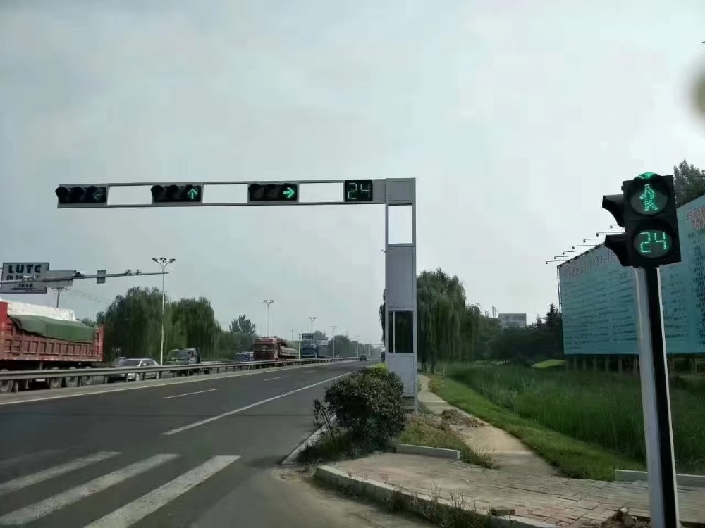 交通 标志杆专业设计、生产、安装-18260699818