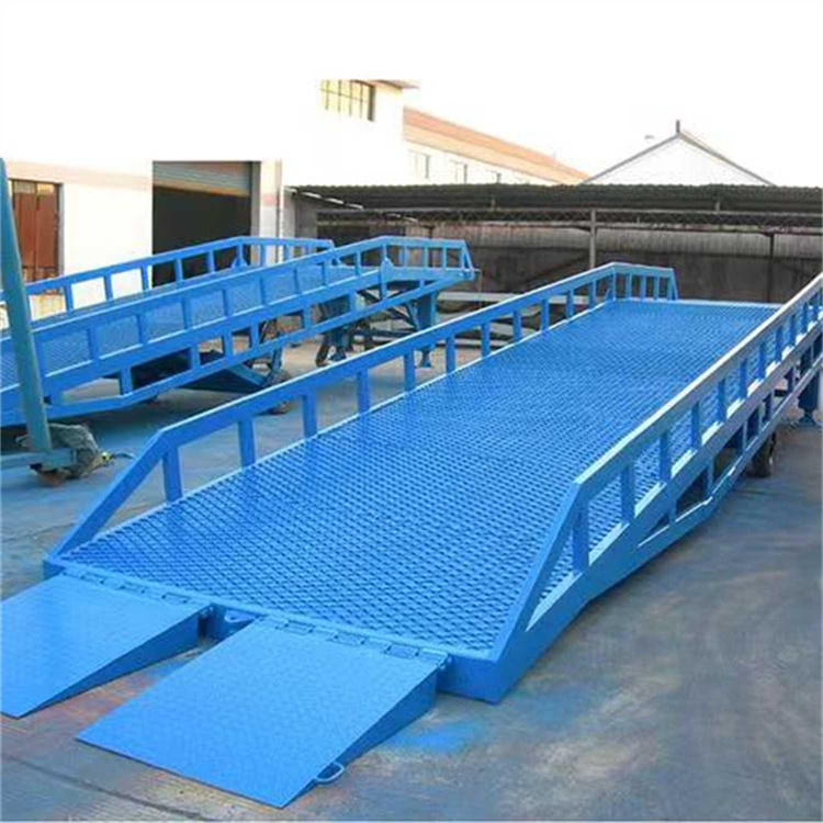 移动登车桥集装箱卸货平台