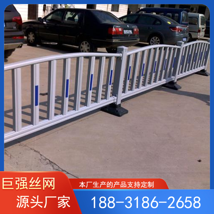 公路交通围栏  人车分流栏杆  公路广告隔离栏 巨强丝网