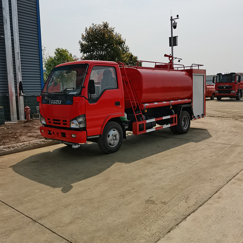 小区学校街道用 泡沫消防车动力强 载液量大 灭火救援多功能