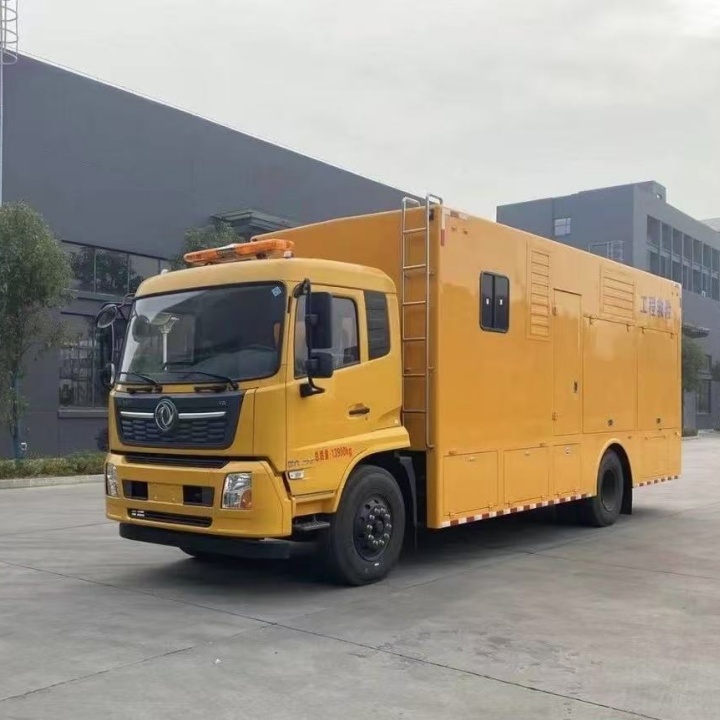 重汽豪沃炊事车 户外移动餐饮车 扩展式野外宿营车